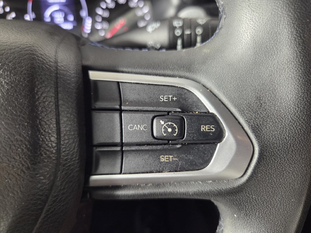 Used 2022 Jeep Compass Latitude AWD/4WD image 16