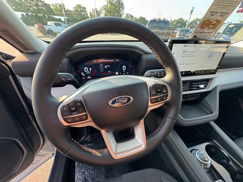 New 2026 Ford Explorer Active AWD/4WD image 24