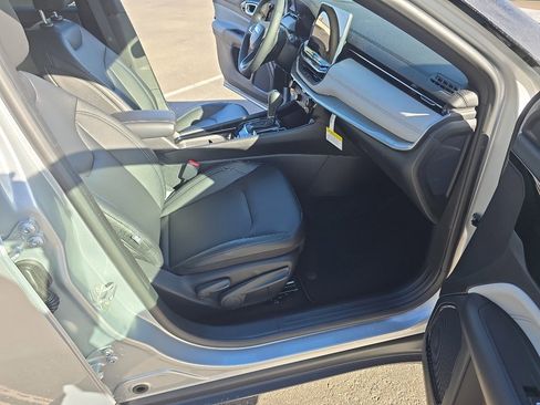 New 2026 Jeep Compass Limited image 36