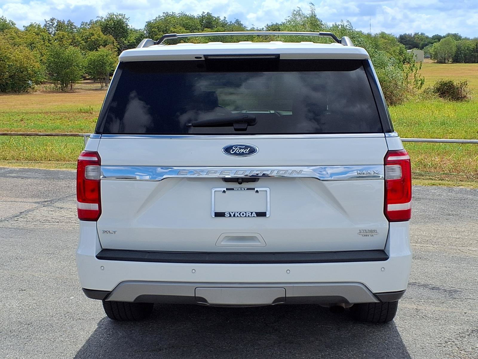 Used 2020 Ford Expedition Max XLT w/ Equipment Group 202A RWD image 6