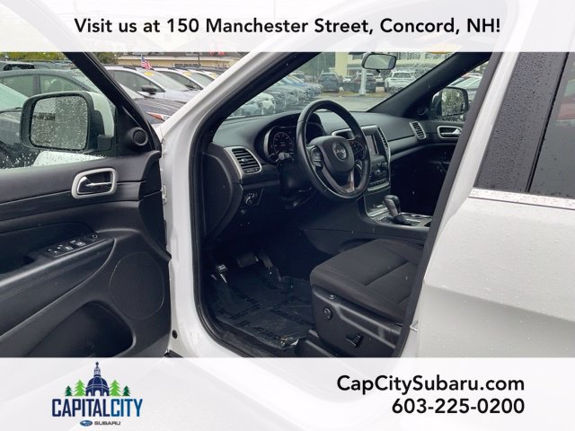 Used 2021 Jeep Grand Cherokee Laredo AWD/4WD image 12