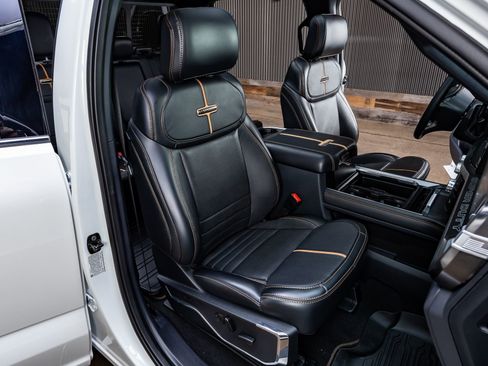 Used 2024 Ford F350 Platinum image 31