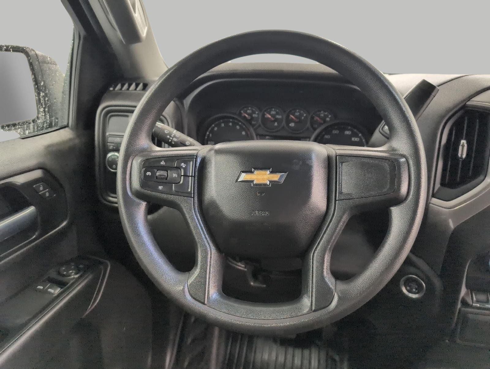 Certified 2025 Chevrolet Silverado 1500 W/T RWD image 6