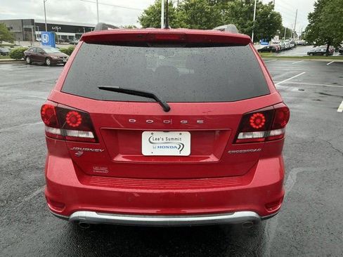 Used 2018 Dodge Journey Crossroad w/ Popular Equipment Group AWD/4WD image 4