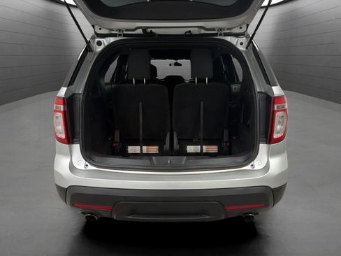 Used 2014 Ford Explorer XLT FWD image 17
