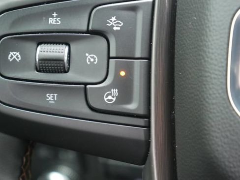 Used 2023 GMC Yukon AT4 w/ LPO, Floor Liner Package AWD/4WD image 4