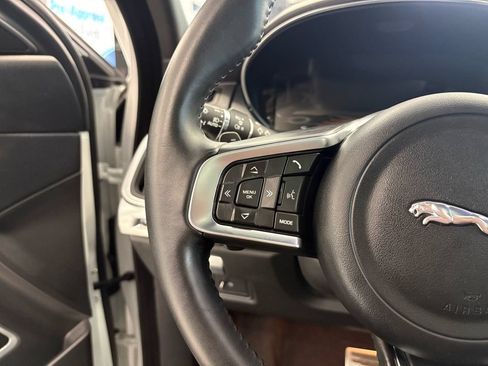 Used 2020 Jaguar E-PACE R-Dynamic HSE AWD/4WD image 19