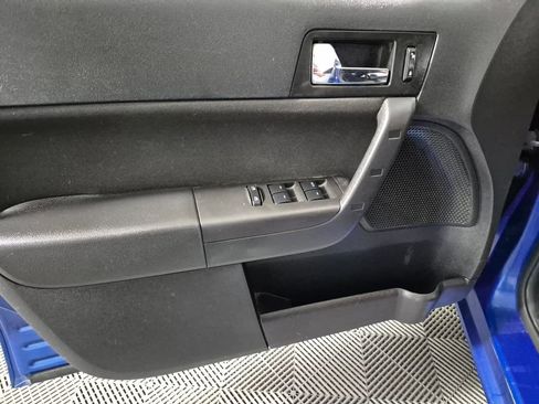 Used 2010 Ford Focus SES FWD image 15