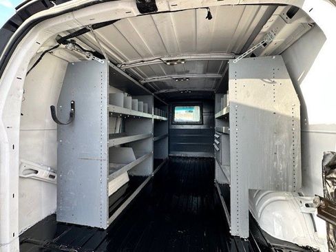 Used 2018 Chevrolet Express 2500 w/ Driver Convenience Package image 11