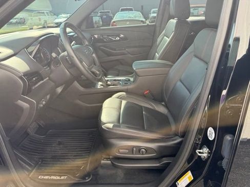 Certified 2023 Chevrolet Traverse RS FWD image 26