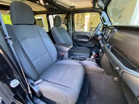 Used 2020 Jeep Wrangler Unlimited Sport S AWD/4WD image 40