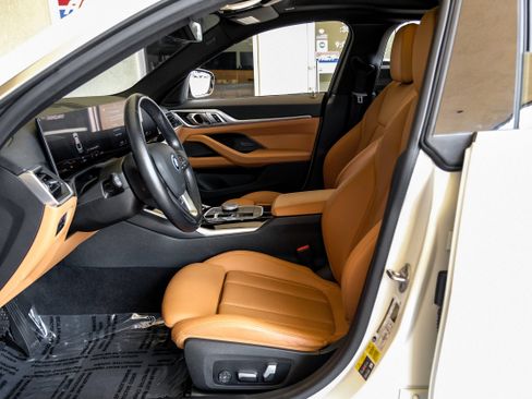 Used 2023 BMW i4 eDrive35 w/ Premium Package RWD image 3
