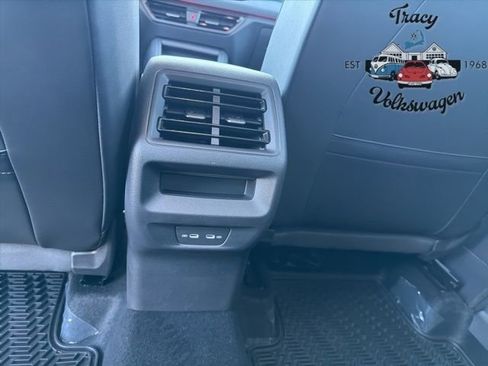 New 2026 Volkswagen Tiguan SE image 21