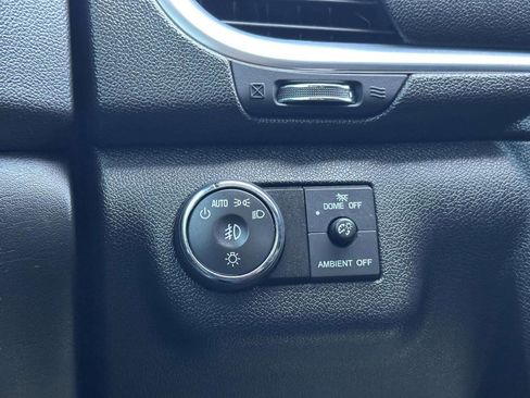 Used 2017 Chevrolet Traverse Premier AWD/4WD image 31