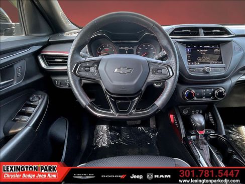 Used 2022 Chevrolet TrailBlazer RS FWD image 8