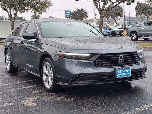 Used 2023 Honda Accord LX image 1