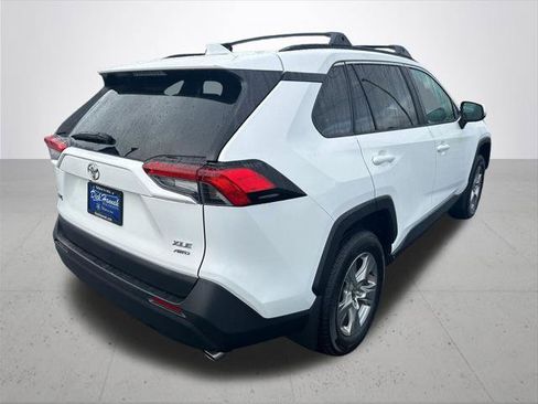 Certified 2025 Toyota RAV4 XLE w/ Convenience Package AWD/4WD image 8