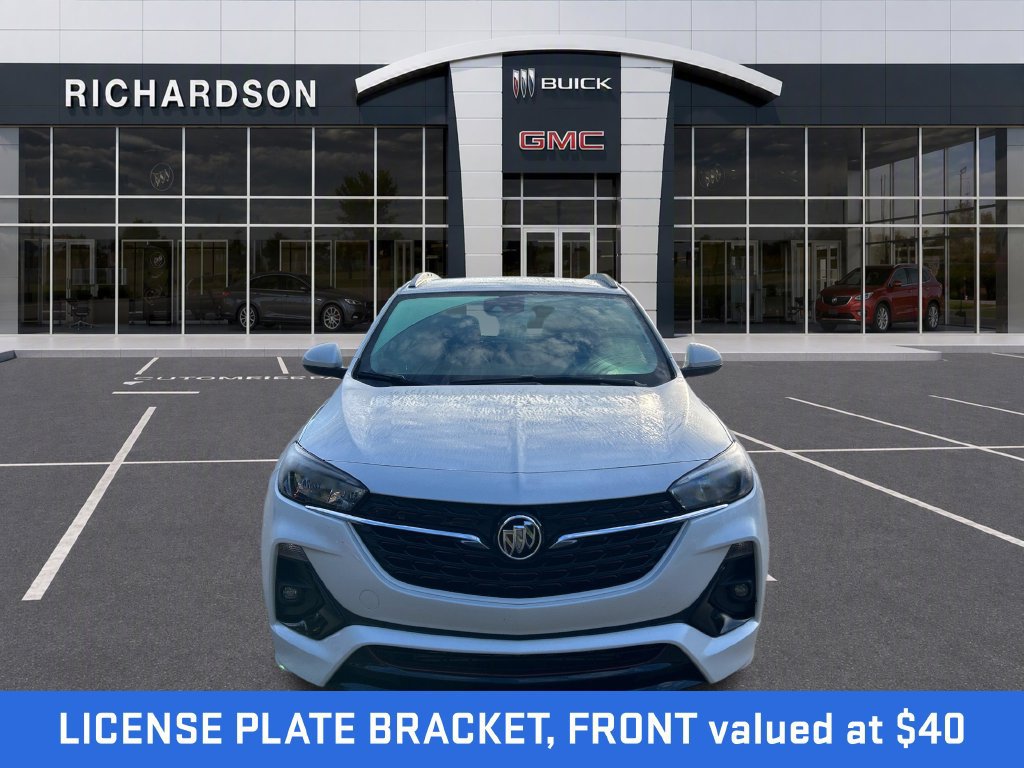 Used 2022 Buick Encore GX Select w/ Sport Touring Package FWD image 9