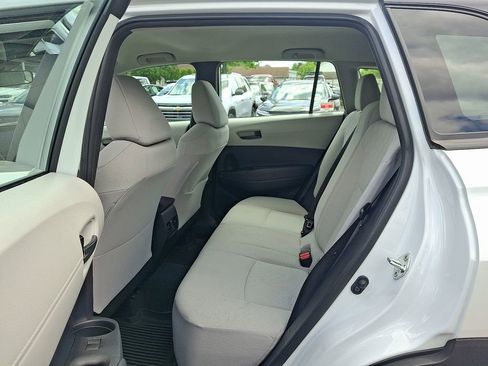 Used 2022 Toyota Corolla Cross L AWD/4WD image 15