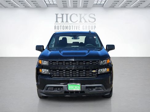 Used 2021 Chevrolet Silverado 1500 Custom image 2
