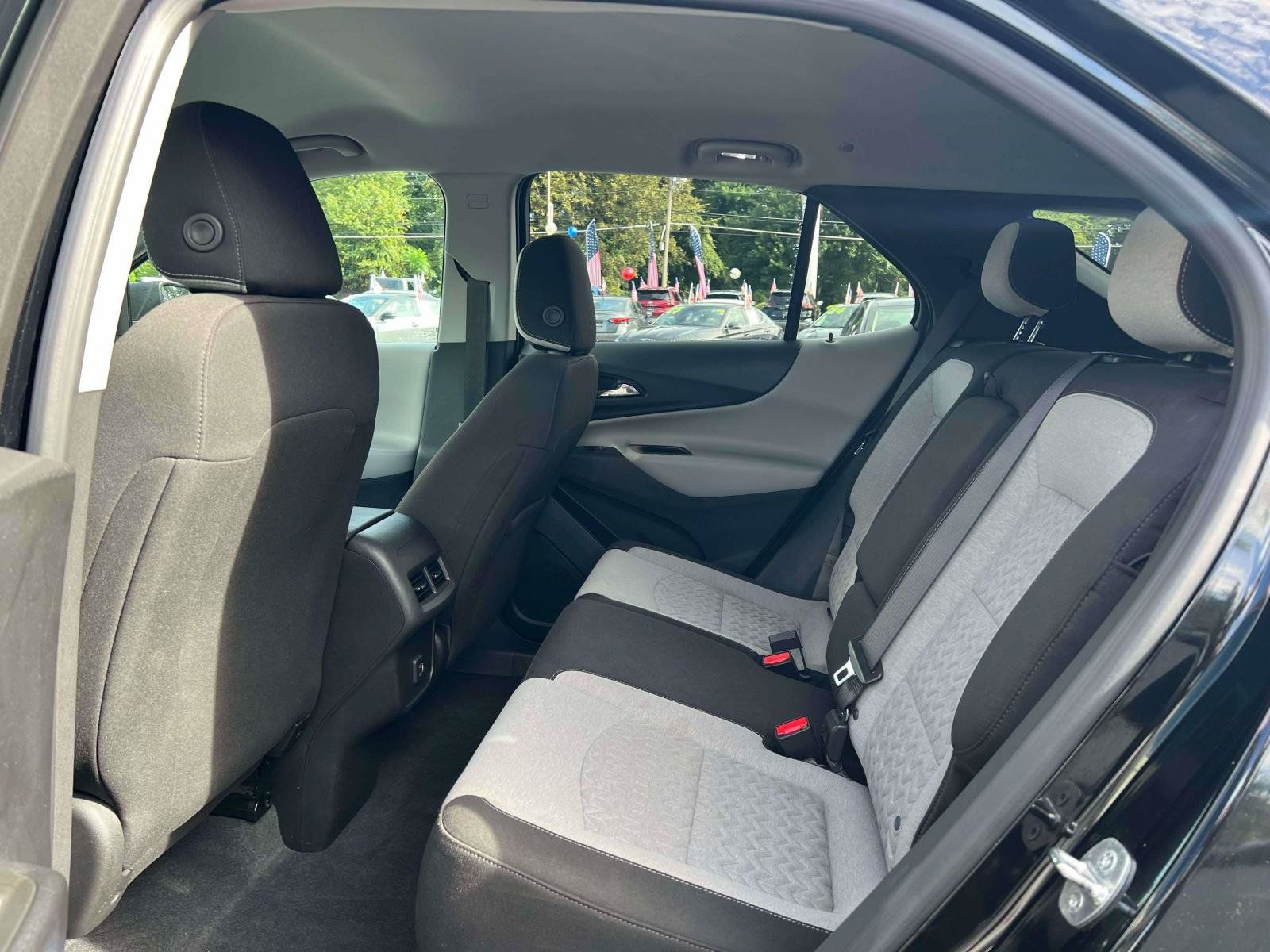 Used 2024 Chevrolet Equinox LS w/ LS Convenience Package FWD image 28