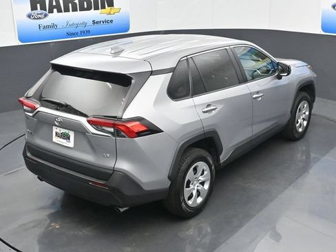 Used 2022 Toyota RAV4 LE FWD image 25