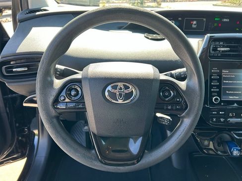 Used 2021 Toyota Prius LE FWD image 9
