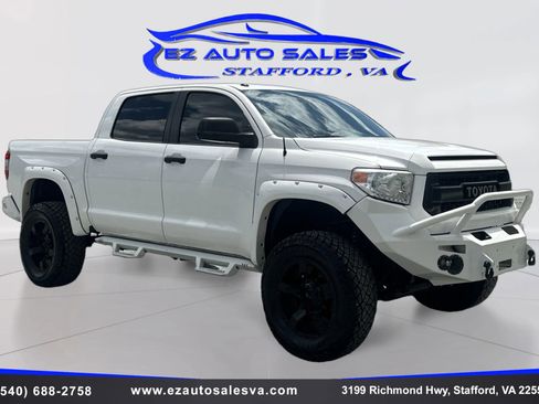 Used 2015 Toyota Tundra SR5 w/ SR5 Upgrade Package AWD/4WD image 3