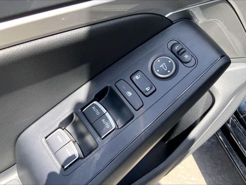 Used 2025 Acura Integra FWD image 33