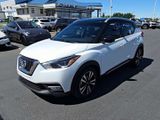 Used 2018 Nissan Kicks SR image 5