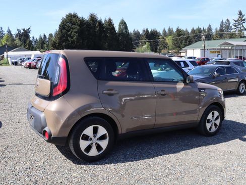 Used 2014 Kia Soul FWD image 4