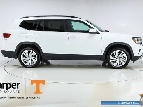 Used 2023 Volkswagen Atlas SE w/ Panoramic Sunroof Package FWD image 10