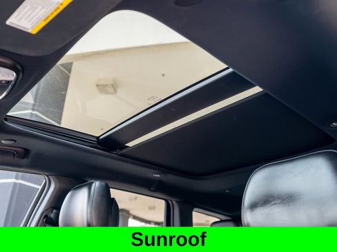 Used 2021 Jeep Grand Cherokee Limited w/ Luxury Group II AWD/4WD image 12