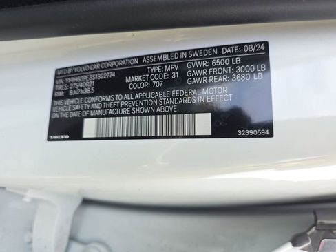 Used 2025 Volvo XC90 T8 Plus w/ Protection Package Premier image 16