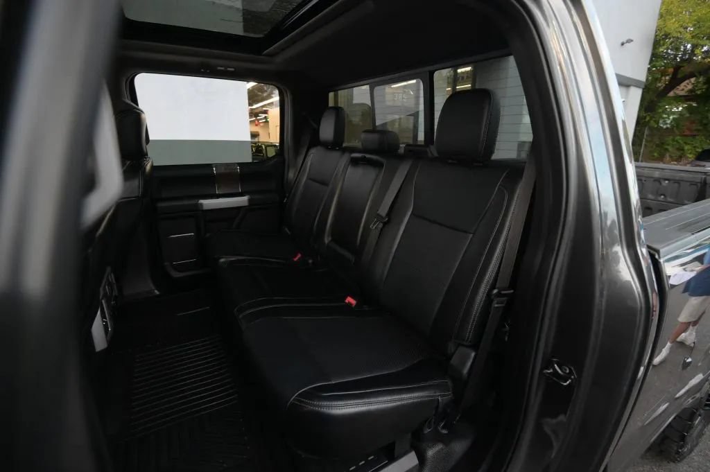 Used 2019 Ford F350 Lariat w/ Lariat Ultimate Package AWD/4WD image 47
