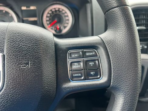 Used 2019 RAM 1500 Express w/ Express Value Package AWD/4WD image 18