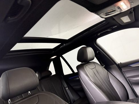 Used 2018 BMW X5 xDrive40e image 12