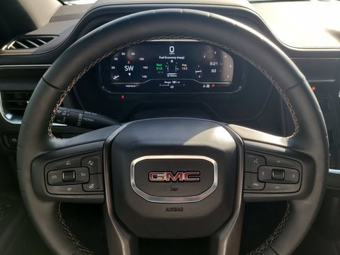 Used 2024 GMC Yukon XL AT4 w/ AT4 Premium Plus Package AWD/4WD image 37