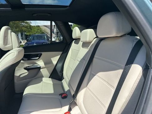 New 2026 Mercedes-Benz GLC 300 image 21