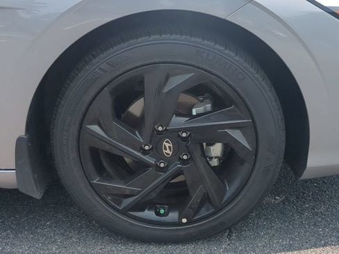 Certified 2026 Hyundai Elantra Sport FWD image 11