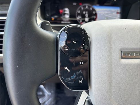 Used 2019 Land Rover Discovery HSE Luxury image 29