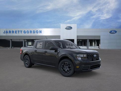 New 2025 Ford Maverick XLT image 7