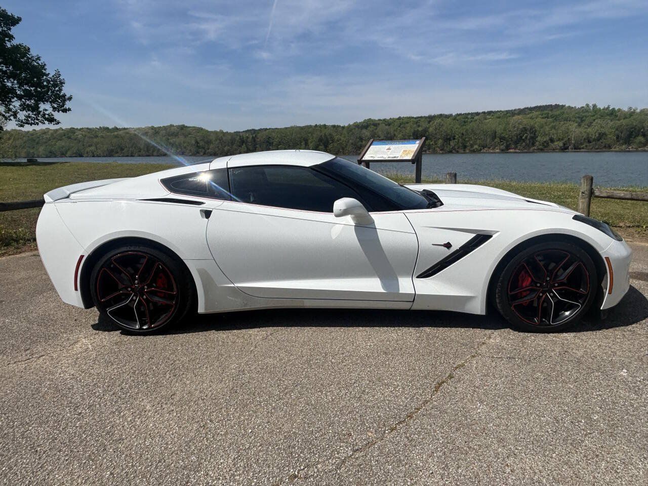 Used 2016 Chevrolet Corvette Stingray Coupe w/ Carbon Flash Badge Package RWD image 1