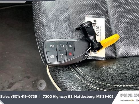 Used 2024 Chevrolet Tahoe Premier AWD/4WD image 9