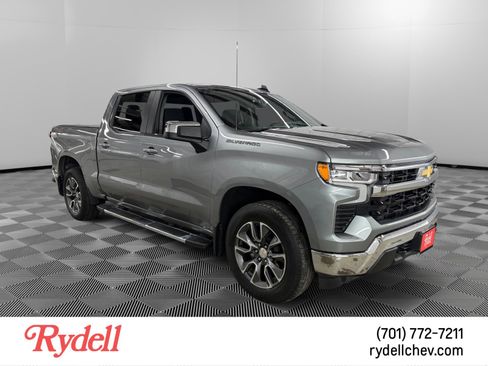 Used 2023 Chevrolet Silverado 1500 LT AWD/4WD image 7