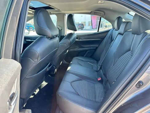 Used 2023 Toyota Camry SE w/ Convenience Package image 10