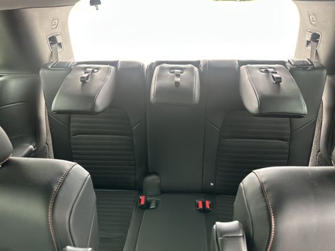 Used 2025 Nissan Pathfinder Rock Creek AWD/4WD image 25