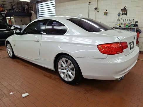 Used 2011 BMW 328i xDrive Coupe AWD/4WD image 6