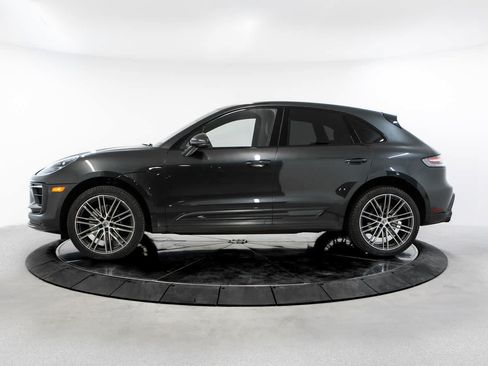 Certified 2023 Porsche Macan S AWD/4WD image 2
