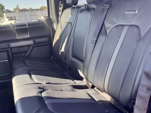 Used 2020 Ford F150 Platinum w/ Equipment Group 701A Luxury image 16